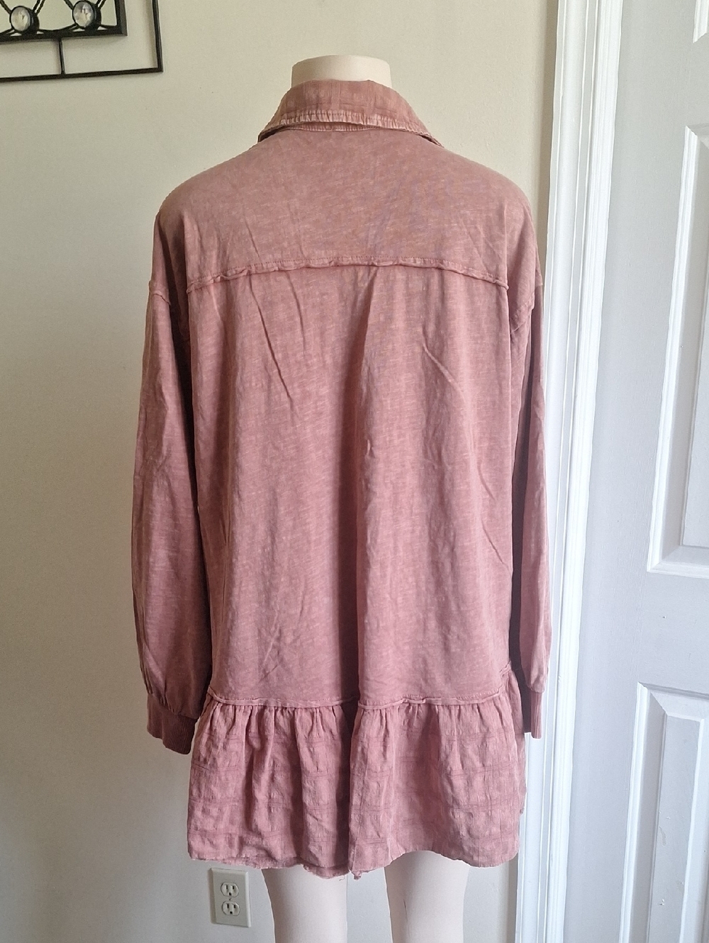 Easel Peplum Antique Rose Hem Style Cotton button-front Shirt Easel Size M - Picture 5 of 13